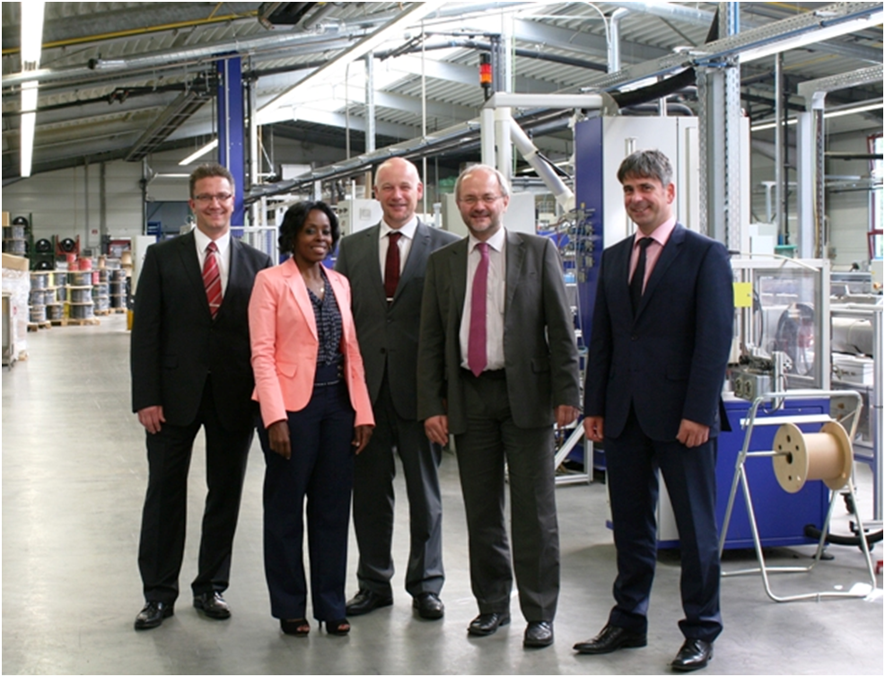 Ruandische Botschafterin zu Gast bei der eltherm GmbH in Burbach Ruandische Botschafterin zu Gast bei der eltherm GmbH in Burbach